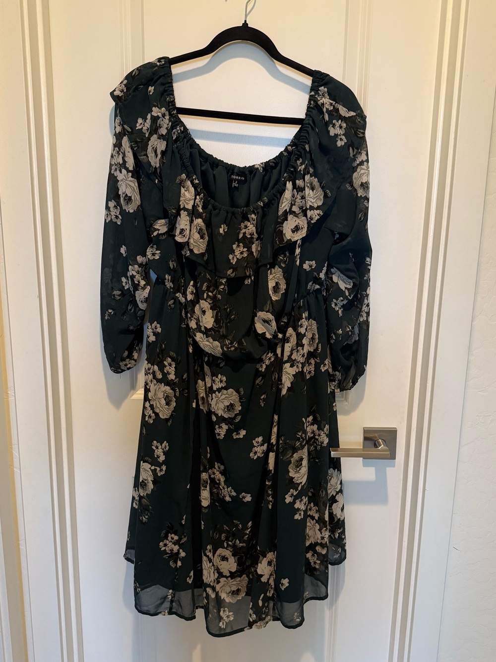 torrid Dark Green Floral Midi Dress